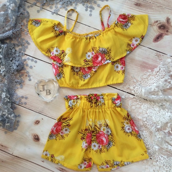 Boutique Girls 2pc Outfit - Picture 2 of 4